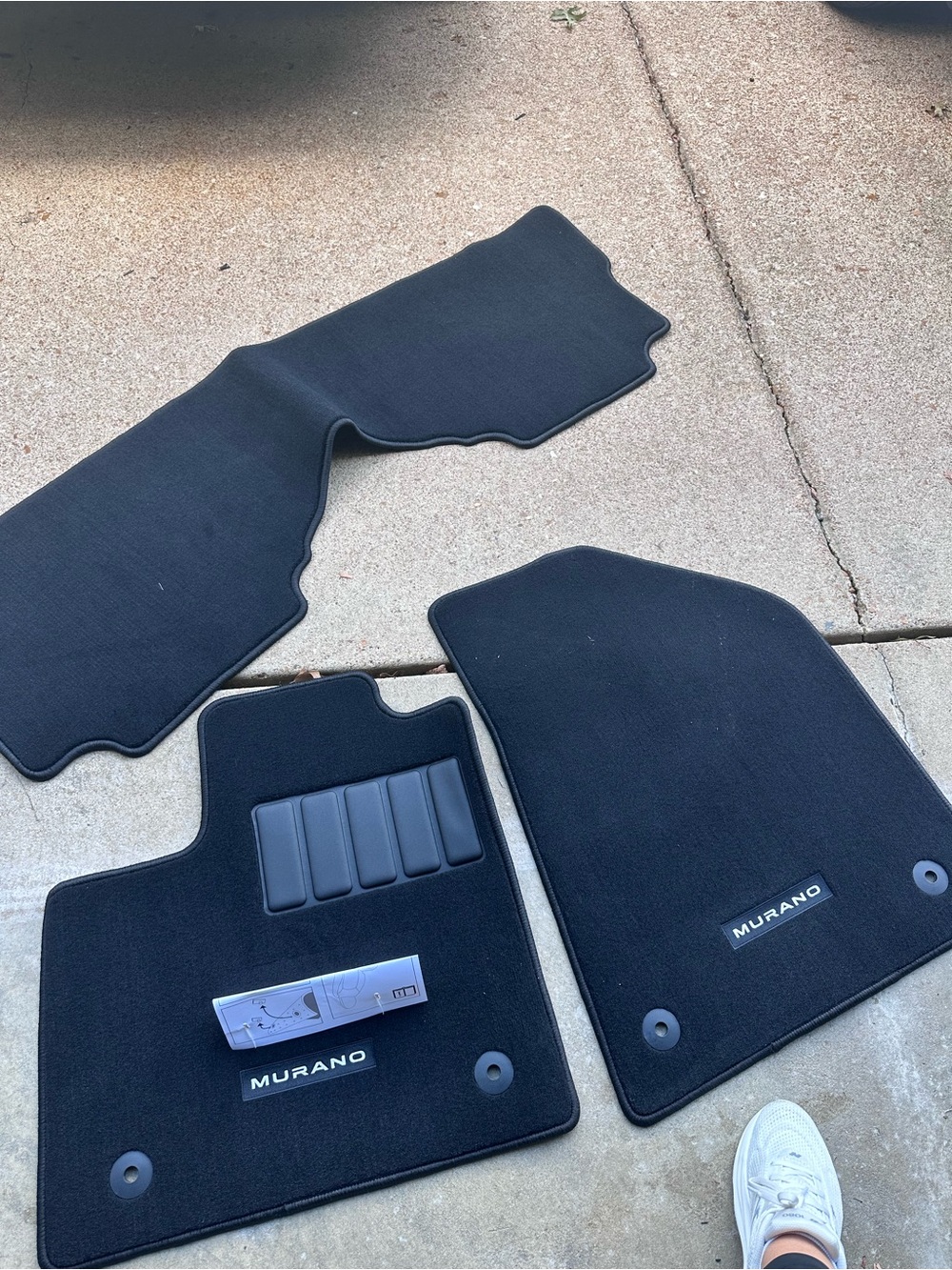 2026 Nissan Murano Black Carpet Floor Mats - Front & Rear Set - brand new